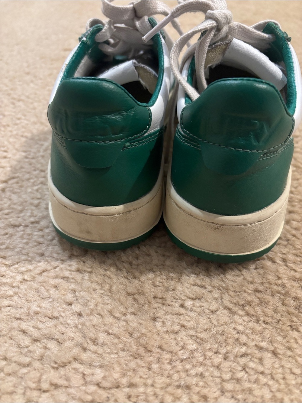 AUTRY SNEAKERS
MEDALIST LOW BICOLOR SNEAKERS IN WHITE AND GREEN LEATHER - Picture 3 of 6